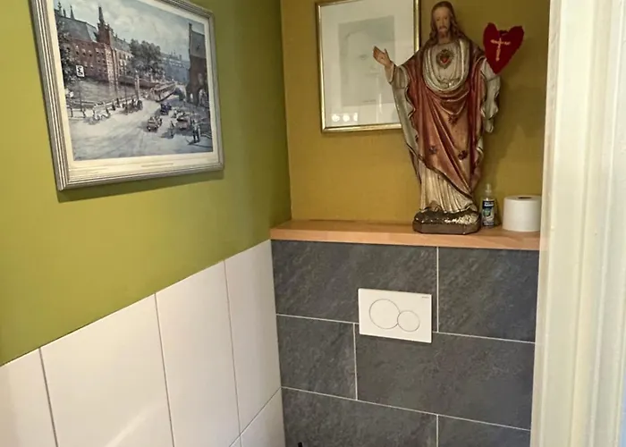 Boutiquehotel The Sjinn Bed & Breakfast 4*